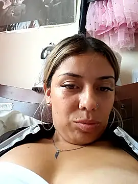 Snapshot of Sweel_Leyva18 chatting on 01/08/26, 05:41 Sweel Leyva18 online show from 01/08/26, 05:41