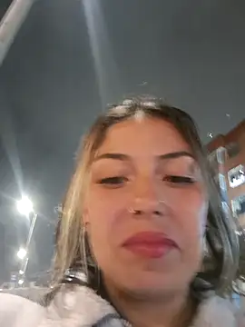 Snapshot of Sweel_Leyva18 chatting on 02/14/25, 11:53 Sweel Leyva18 online show from 02/14/25, 11:53