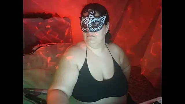 Snapshot of passionduo4 chatting on 02/14/25, 08:37 passionduo4 online show from 02/14/25, 08:37