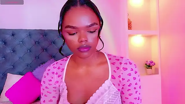 CamiEstrada online show from 01/11/26, 06:48