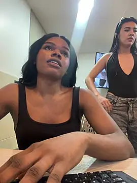 CamiEstrada online show from 02/13/26, 09:26