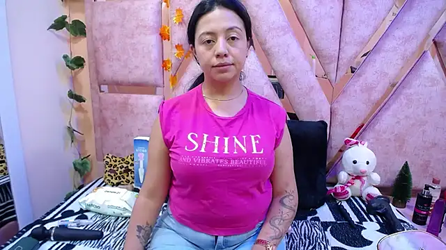 slut anal  online show from 11/28/25, 07:25