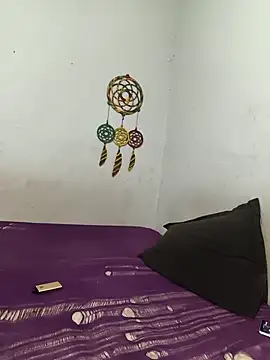 Scarlett-Leh online show from 09/21/25, 10:37