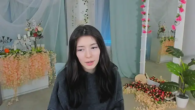 Julietta Romanis online show from 02/14/25, 12:19