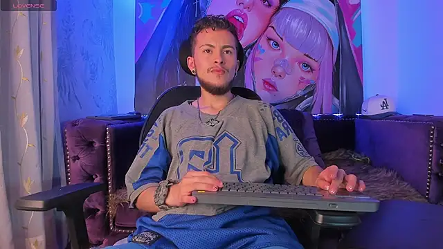 Snapshot of _hairybeard_ chatting on 02/09/26, 08:18 hairybeard online show from 02/09/26, 08:18