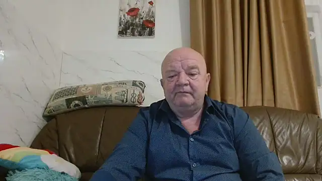 fullballs6 online show from 12/23/25, 03:39