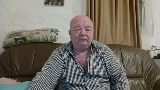 fullballs6 online show from 11/26/25, 02:33