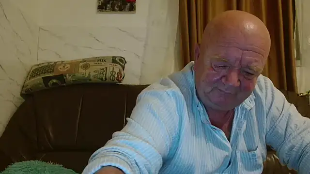 fullballs6 online show from 12/01/25, 03:07