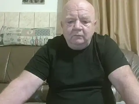 Snapshot of fullballs6 chatting on 02/23/25, 03:35 fullballs6 online show from 02/23/25, 03:35