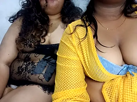 Snapshot of princesslesbi chatting on 11/02/25, 06:46 princesslesbi online show from 11/02/25, 06:46