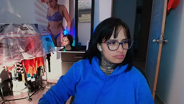 TinnaDawsom online show from 02/03/26, 02:53