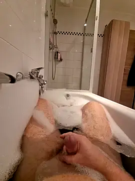 chriscross3771 online show from 01/30/25, 06:54