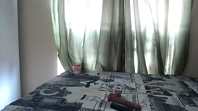 Foxybrownxx1 online show from 03/01/26, 01:00