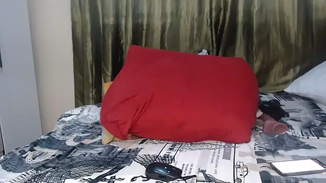 Foxybrownxx1 online show from 10/21/25, 06:29