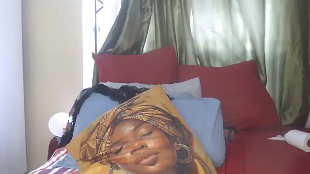 Foxybrownxx1 online show from 03/17/26, 04:37