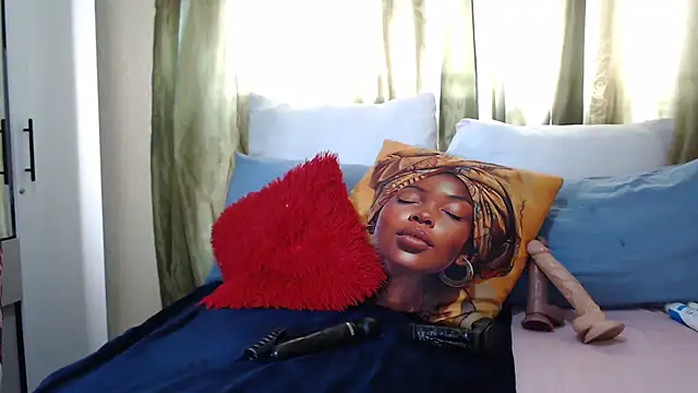 Foxybrownxx1 online show from 11/08/25, 07:12