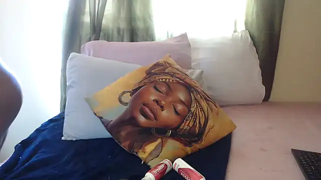 Foxybrownxx1 online show from 02/07/26, 08:00