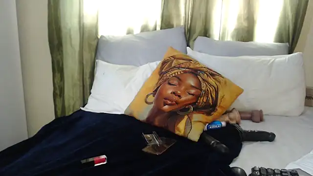 Foxybrownxx1 online show from 11/04/25, 10:41