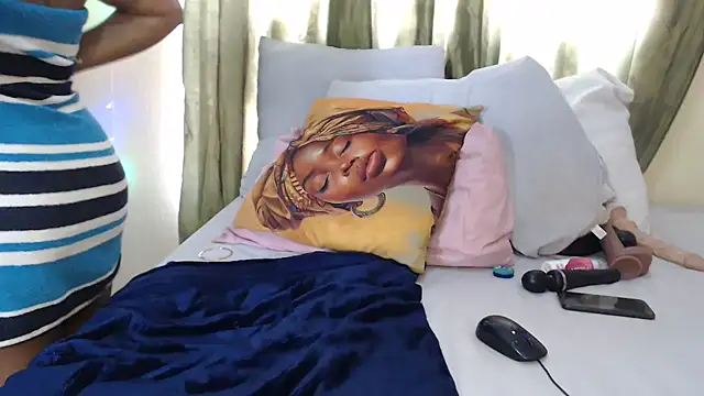 Foxybrownxx1 online show from 12/20/25, 06:49