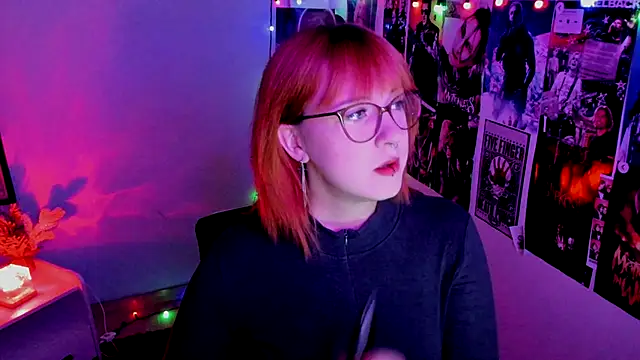 Snapshot of Rudy_02 chatting on 09/21/25, 08:14 Rudy 02 online show from 09/21/25, 08:14