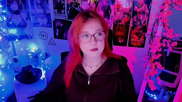 Snapshot of Rudy_02 chatting on 11/30/25, 06:30 Rudy 02 online show from 11/30/25, 06:30