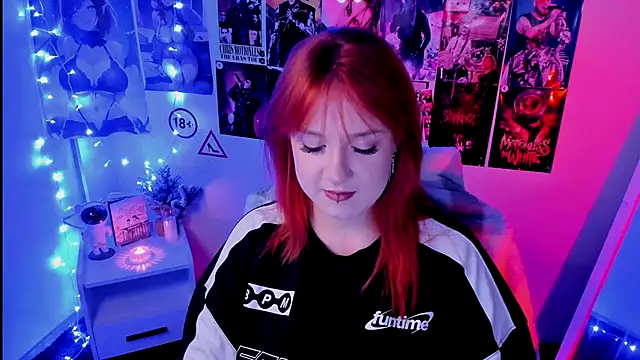 Snapshot of Rudy_02 chatting on 10/25/25, 07:58 Rudy 02 online show from 10/25/25, 07:58