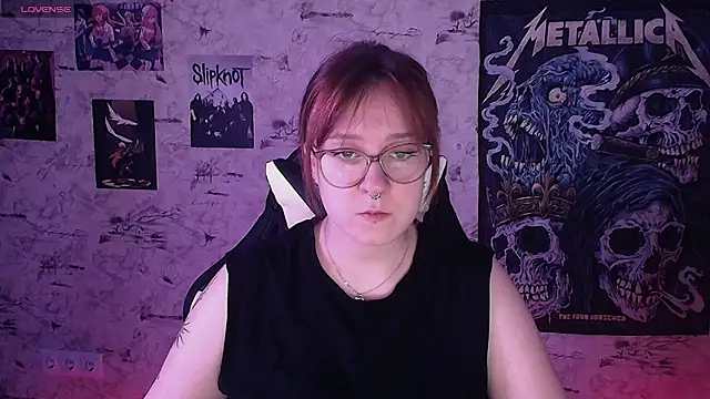 Snapshot of Rudy_02 chatting on 05/23/26, 05:34 Rudy 02 online show from 05/23/26, 05:34