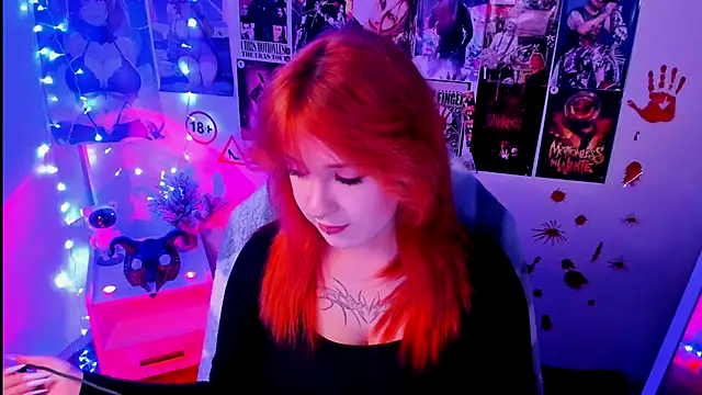 Snapshot of Rudy_02 chatting on 10/28/25, 08:41 Rudy 02 online show from 10/28/25, 08:41