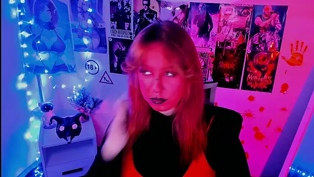 Snapshot of Rudy_02 chatting on 10/27/25, 08:10 Rudy 02 online show from 10/27/25, 08:10