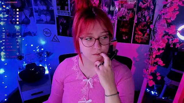 Snapshot of Rudy_02 chatting on 11/26/25, 09:48 Rudy 02 online show from 11/26/25, 09:48