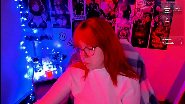 Snapshot of Rudy_02 chatting on 11/10/25, 12:10 Rudy 02 online show from 11/10/25, 12:10