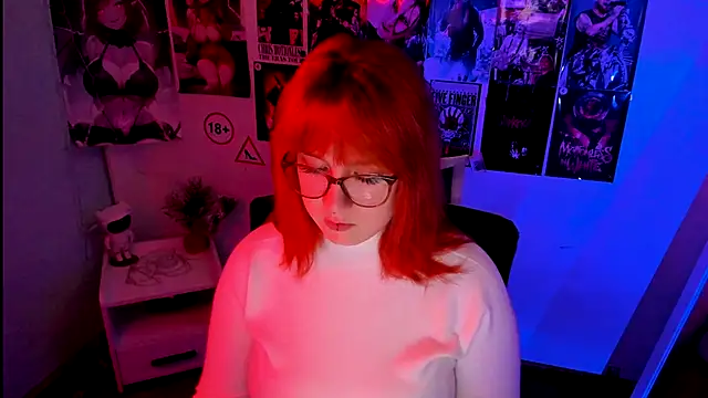 Snapshot of Rudy_02 chatting on 11/10/25, 12:04 Rudy 02 online show from 11/10/25, 12:04