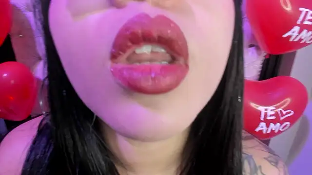 Sexy cristall  online show from 02/19/26, 07:33