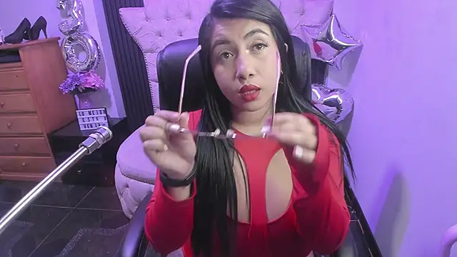 Sexy cristall  online show from 05/11/26, 07:00