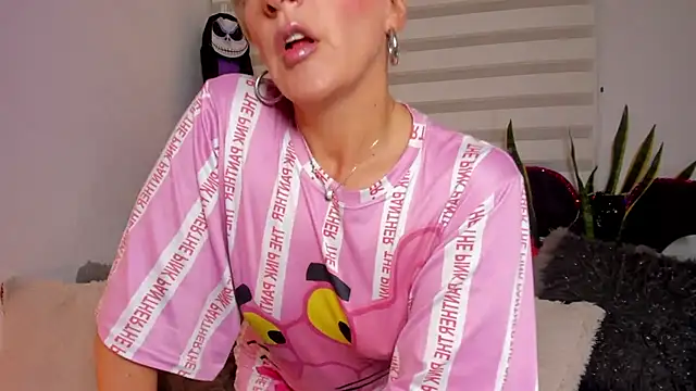 Sammykatt online show from 10/18/25, 11:34