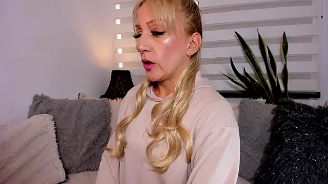 Sammykatt online show from 12/02/25, 04:19