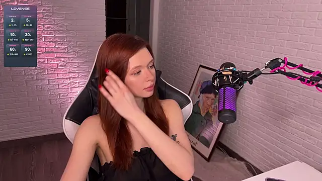 Snapshot of mirai_meeow chatting on 01/18/25, 04:42 mirai meeow online show from 01/18/25, 04:42