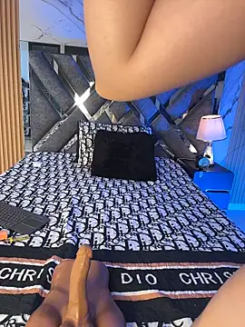 LylaLee111 online show from 11/06/25, 01:04