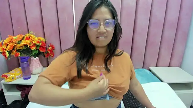 Miaa Smiith  online show from 09/27/25, 03:12