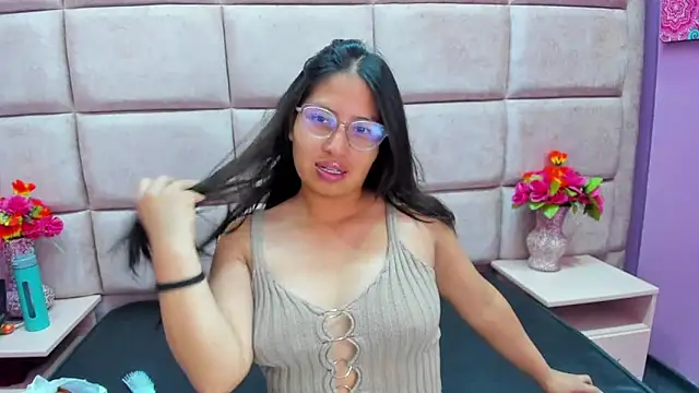 Miaa Smiith  online show from 03/19/25, 02:37