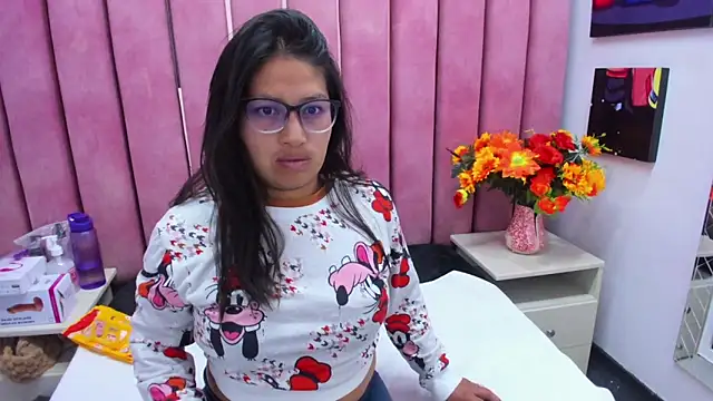 Miaa Smiith  online show from 10/30/25, 03:27