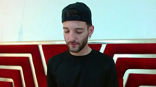 Snapshot of Christopher_saint chatting on 04/09/26, 12:44 Christopher saint online show from 04/09/26, 12:44