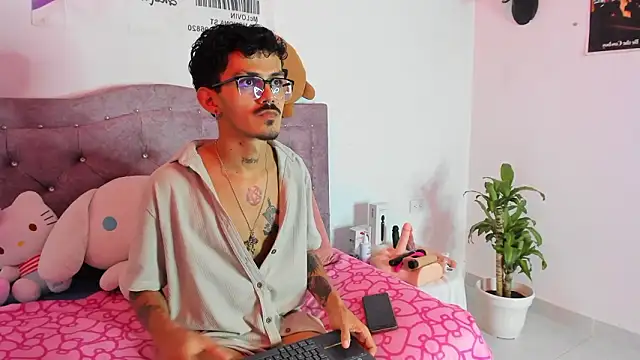 Ocsanis69 online show from 03/06/26, 04:46