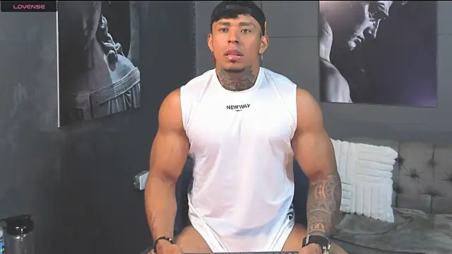 Snapshot of bradley_smith chatting on 07/20/26, 01:46 bradley smith online show from 07/20/26, 01:46