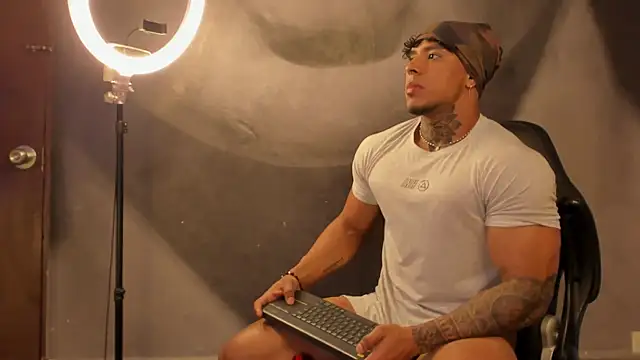 bradley smith online show from 03/18/25, 03:12