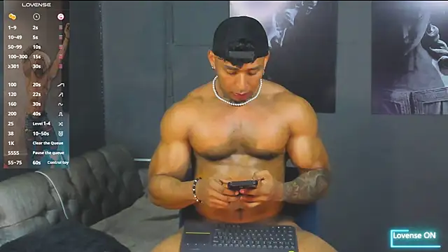 Snapshot of bradley_smith chatting on 07/04/26, 06:56 bradley smith online show from 07/04/26, 06:56