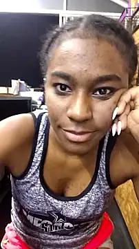 Snapshot of ChannelCox1 chatting on 09/24/25, 11:32 ChannelCox1 online show from 09/24/25, 11:32