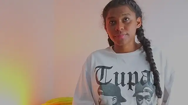 ChannelCox1 online show from 12/17/25, 07:57