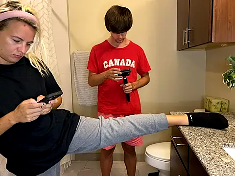 girlfriendmissy online show from 09/24/25, 11:21