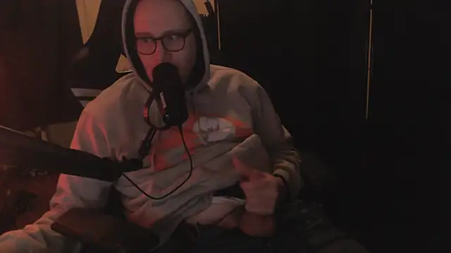 chicostick413 online show from 12/17/25, 09:31